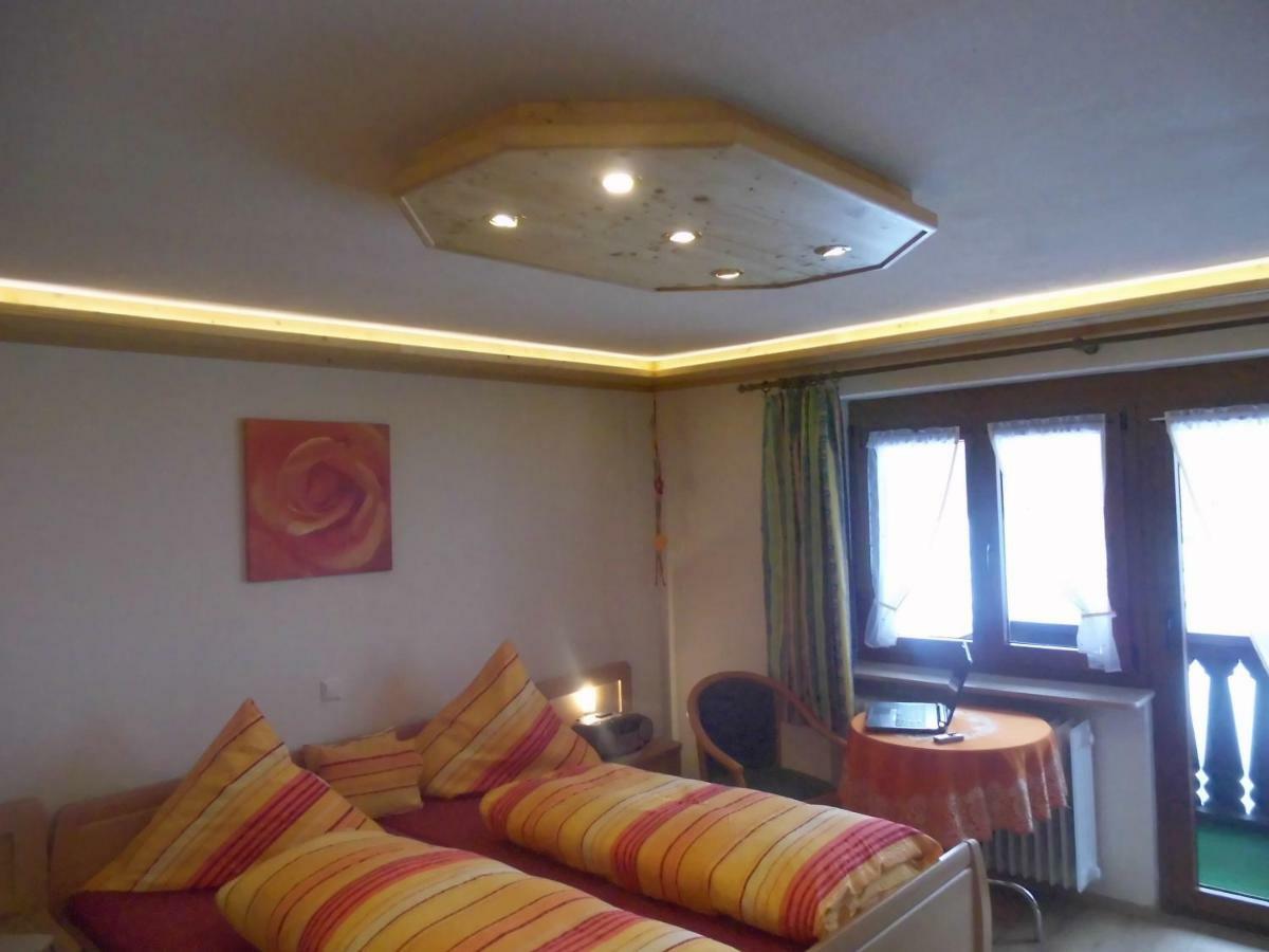 Urlaub Auf Dem Haenslehof Apartment Elzach Luaran gambar